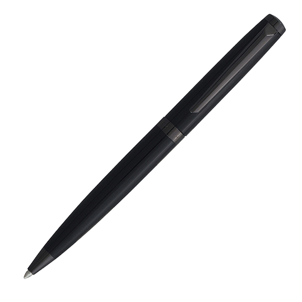 Stylo bille Hechter Paris Avenue Hoche Basic Black Gun, présenté à 45° sur fond blanc – vue 1