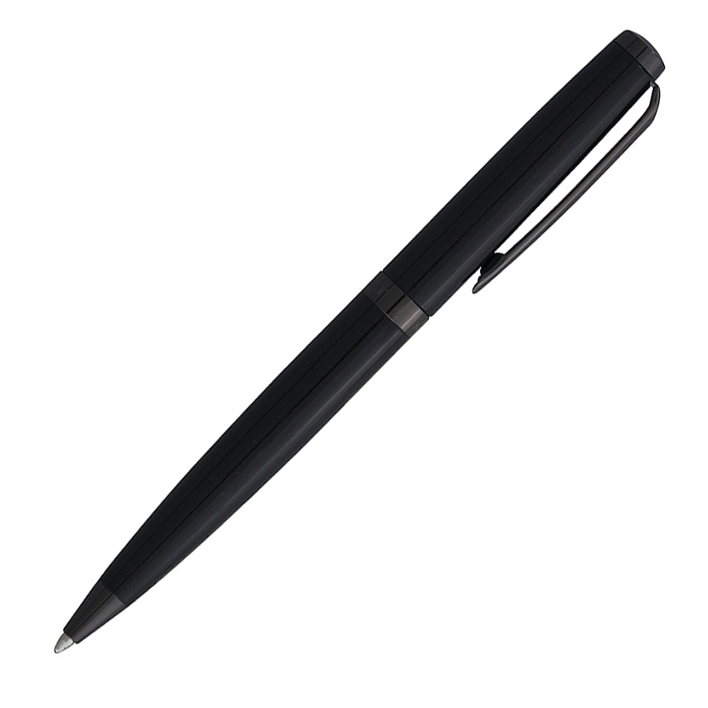 Stylo bille Hechter Paris Avenue Hoche Basic Black Gun, présenté à 45° sur fond blanc – vue 2.