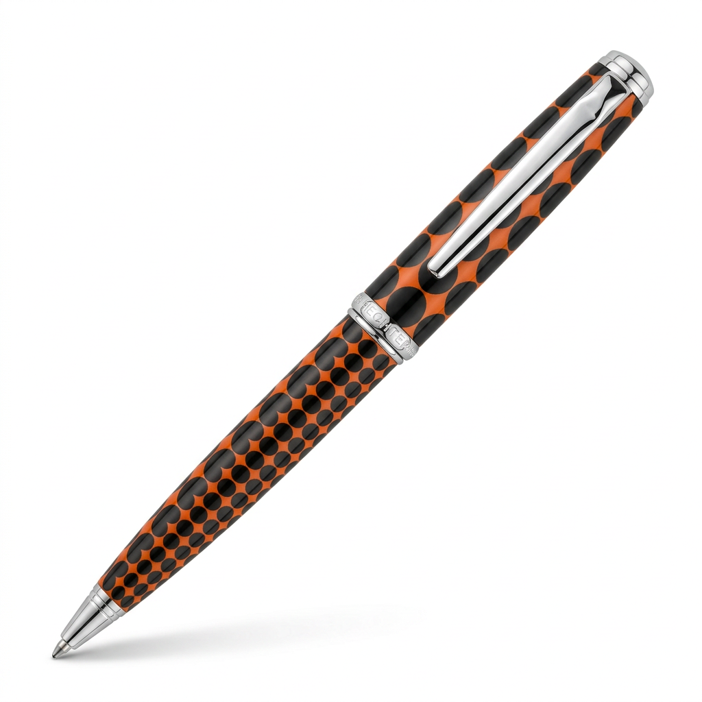 Stylo bille Hechter Paris Challenger orange noir chromé SD247232A à 45 degrés sur fond blanc