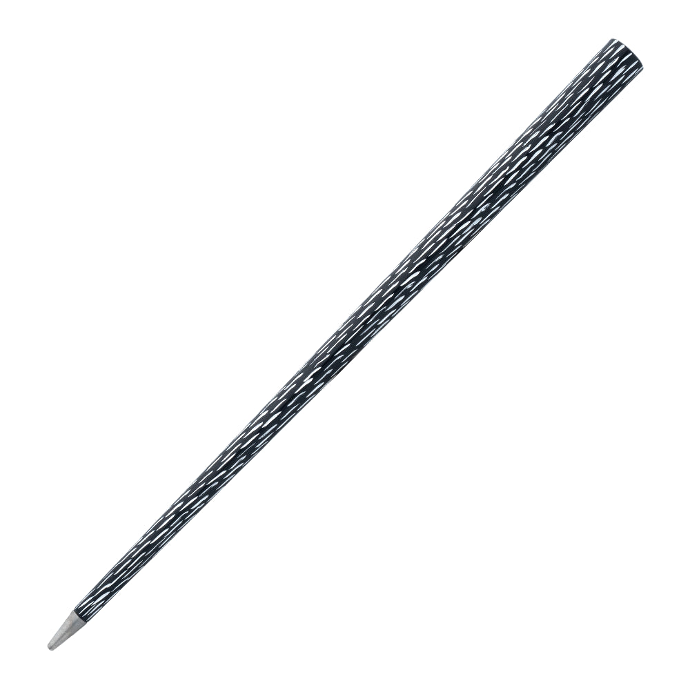 Stylo Forever Pretiosa en noir incliné à 45 degrés sur un fond blanc, mettant en avant sa finition élégante et moderne en noir. Ce stylo allie sophistication et technologie d'écriture sans encre, offrant une expérience d'écriture fluide et durable.