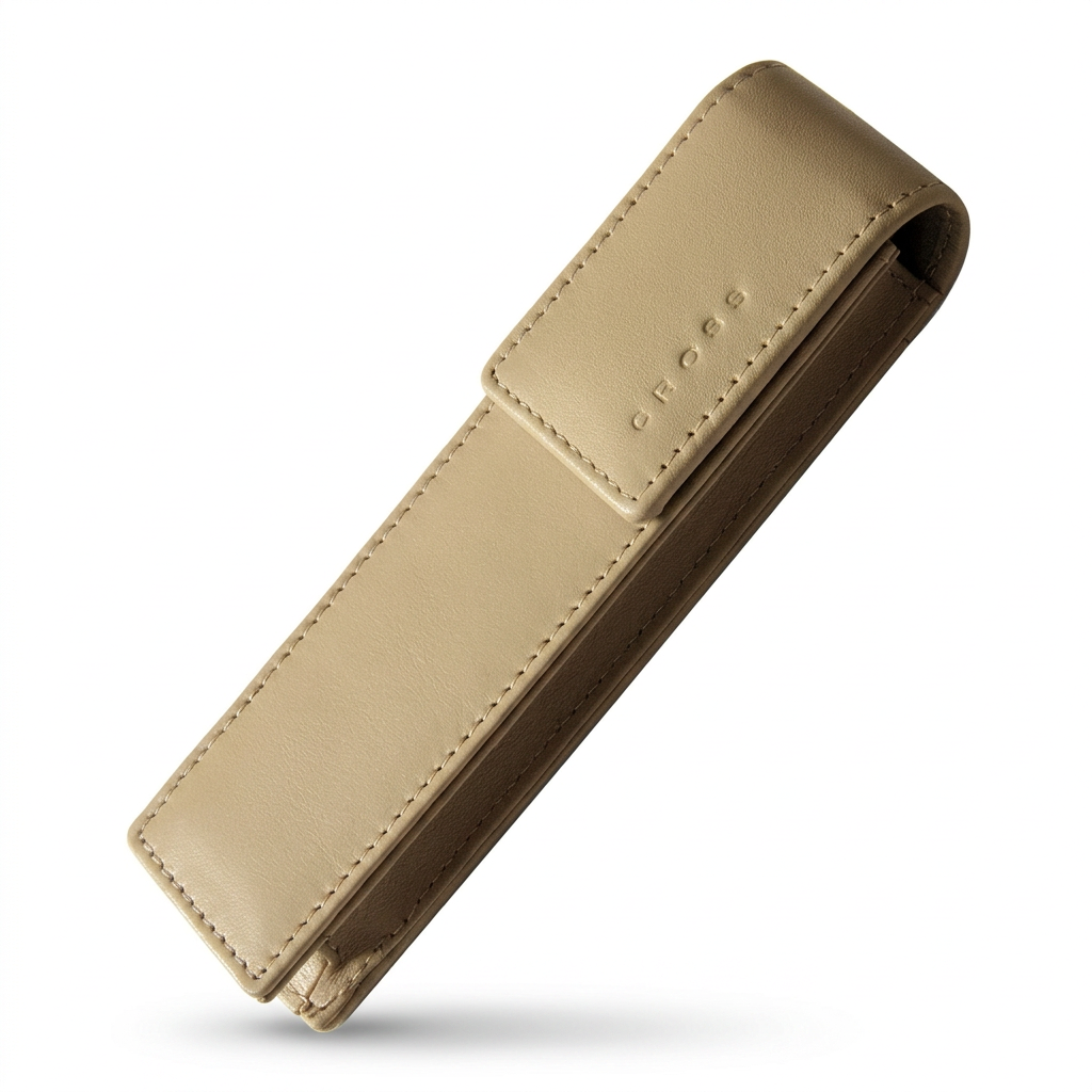 Vue fermée de l'étui cuir Cross sable pour 2 stylos à 45°