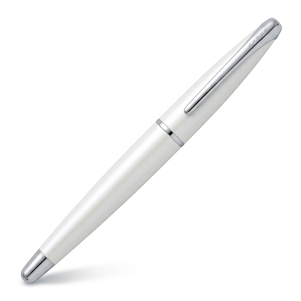 Vue fermée du stylo plume Cross ATX blanc nacré à 45°