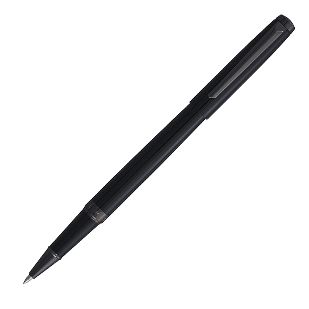 Stylo roller Hechter Paris Avenue Hoche Basic Black Gun, présenté à 45° ouvert sur fond blanc.