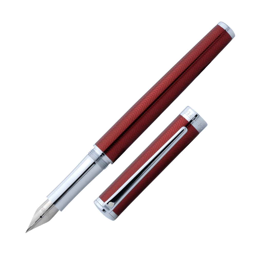 Stylo plume Sheaffer Intensity en rouge mat, présenté à un angle de 45°, soulignant son design moderne et sa finition élégante.