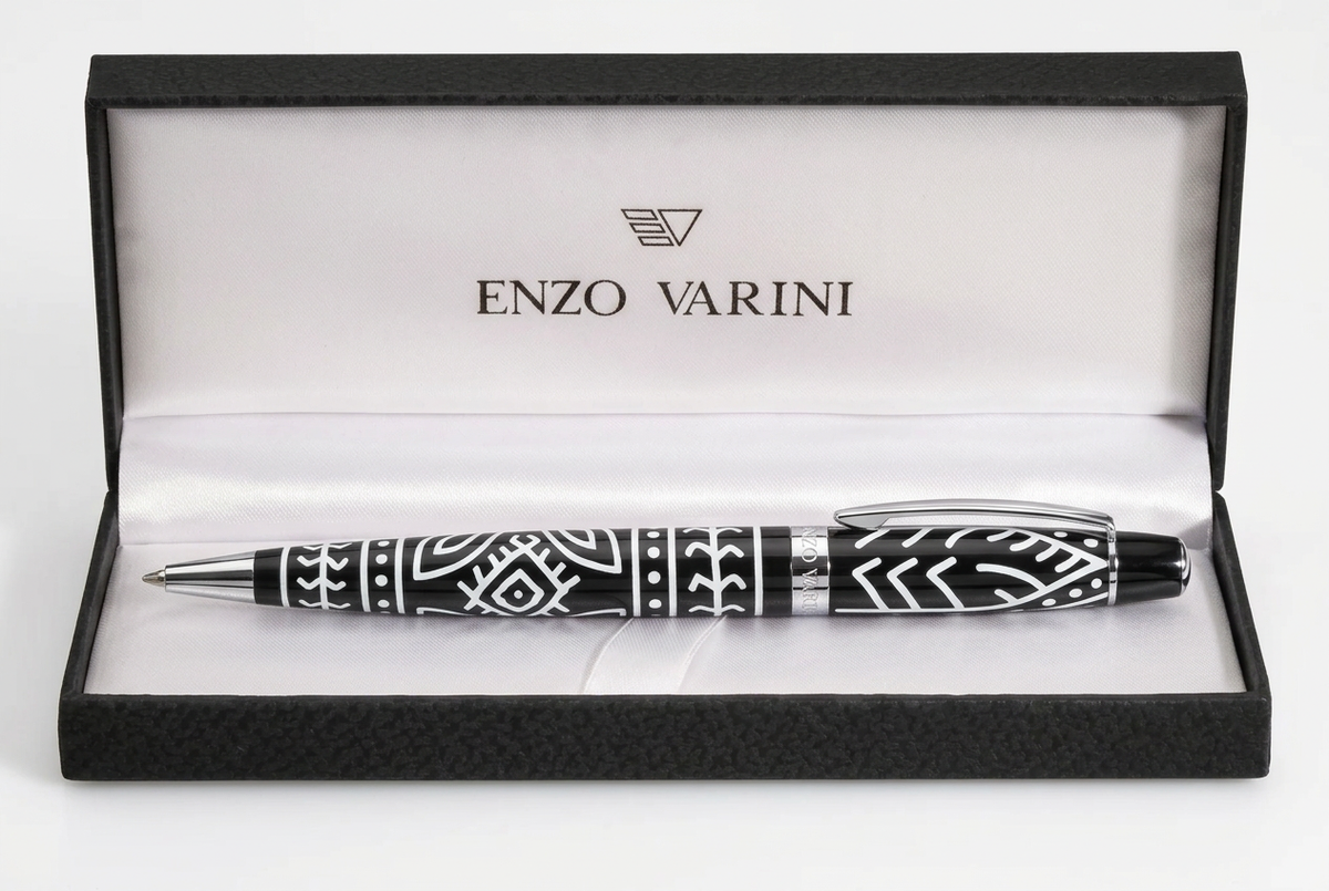 Stylo noir à motifs blancs dans l'écrin Enzo Varini, une seule agrafe