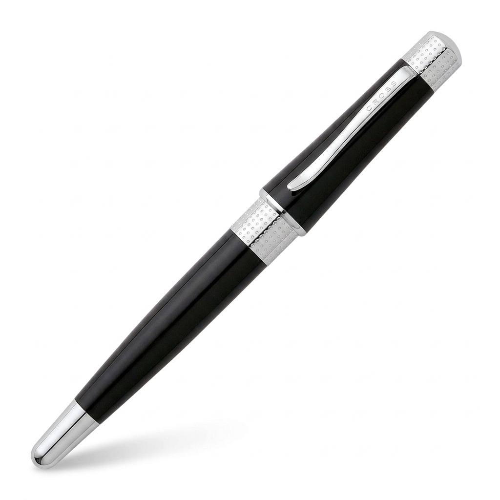 Vue fermée du stylo plume Cross Beverly noir chromé à 45°